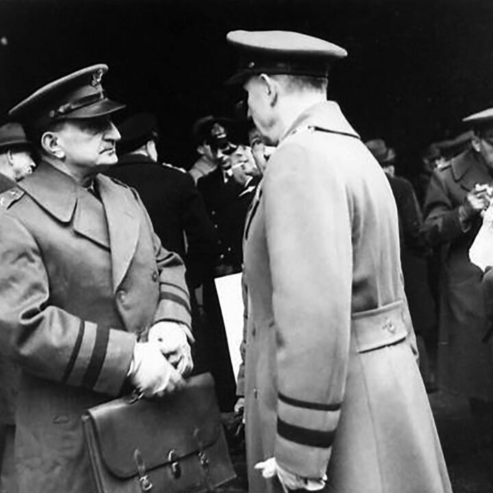 Major-General Hartle and Major-General Chaney in Belfast on 26th January 1942