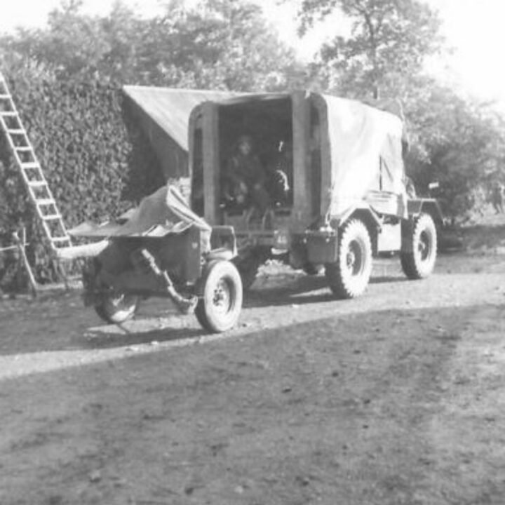 A British Army lorry tows an anti-tank gun during an exercise by 208th Anti-Tank Battery, Royal Artillery at Lislap House, Gortin, Co. Tyrone.