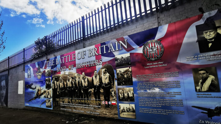 A panel on the peaceline that runs along Beverley Street in West Belfast commemorates the Polish airmen of R.A.F. 303 Squadron, their role in the Battle of Britain, and their time in Northern Ireland.