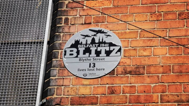 A commemorative plaque on the wall of St. Aidan's Parish Church, Blythe Street, Belfast remembers those from the local area who died as result of the Belfast Blitz in 1941.