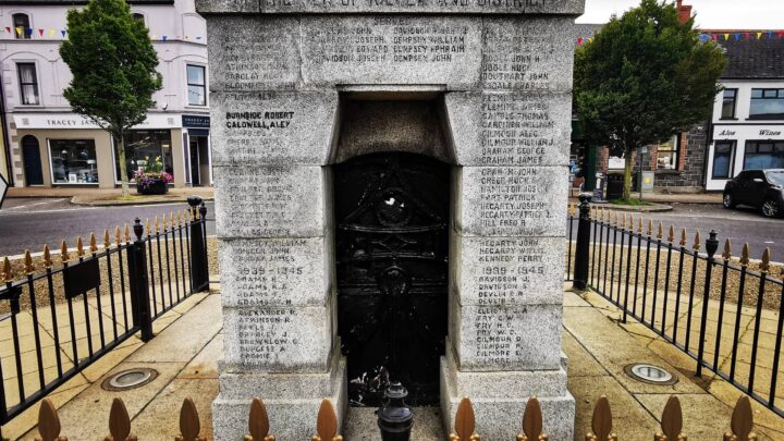 The village war memorial in Kilrea, Co. Londonderry bears the names of eight people on the 1939-1945 section as well as those from the locality who died as a result of other conflicts.